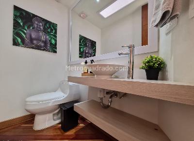 Apartamento de 3 alcobas en venta en Santa Barbara Central, Bogotá, 129 m² · foto 15 de 20