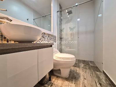 Apartamento de 3 alcobas en venta en Santa Barbara Central, Bogotá, 129 m² · foto 17 de 20