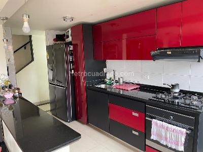 Apartamento de 3 alcobas en venta en Niza Viii, Bogotá, 126 m² · foto 3 de 18