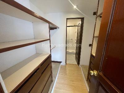 Apartamento en venta en Lagos De Cordoba, Bogotá · foto 11 de 15
