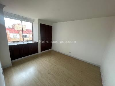 Apartamento en venta en Lagos De Cordoba, Bogotá · foto 5 de 15