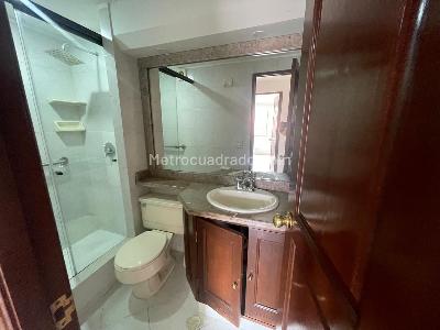 Apartamento en venta en Lagos De Cordoba, Bogotá · foto 6 de 15