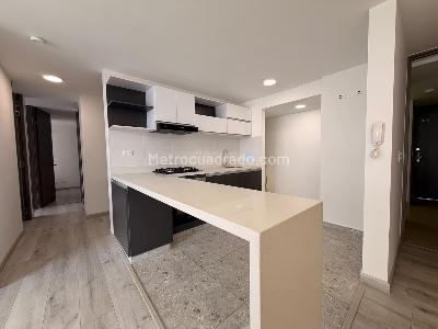 Apartamento de 3 alcobas en venta en Conjunto Residencial Miramont Santa Teresa Norte, Bogotá, 70 m² · foto 3 de 19