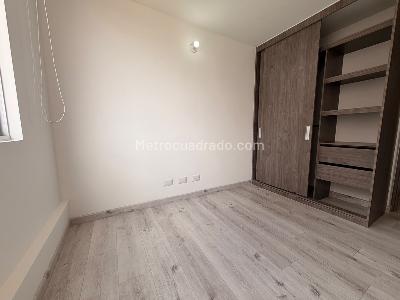 Apartamento de 3 alcobas en venta en Conjunto Residencial Miramont Santa Teresa Norte, Bogotá, 70 m² · foto 7 de 19