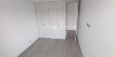 Apartamento en venta en Quinta Paredes, Bogotá · foto 10 de 14