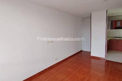 Apartamento en venta en Villas De Granada, Bogotá · foto 6 de 15