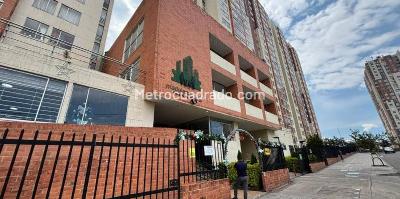 Apartamento de 3 alcobas en venta en Madelena, Bogotá, 55 m² · foto 2 de 17