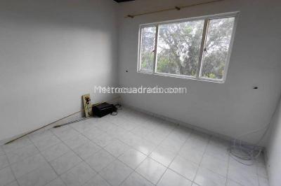 Casa de 5 alcobas en venta en Autopista Muzu Oriental, Bogotá, 380 m² · foto 18 de 20