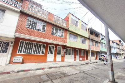 Casa de 5 alcobas en venta en Perdomo, Bogotá, 144 m² · foto 2 de 20