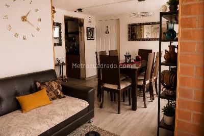 Apartamento de 2 alcobas en venta en Indumil, Soacha, 55 m² · foto 2 de 17