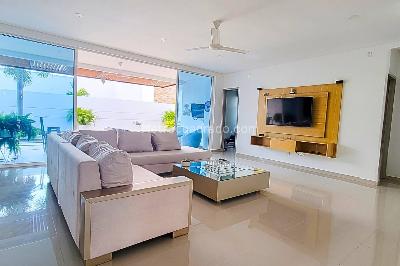 Casa de 4 alcobas en venta en Flandes, Girardot, 450 m² · foto 5 de 20