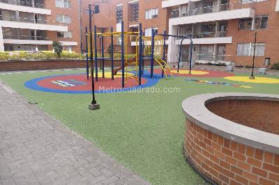 Apartamento de 3 alcobas en venta en La Felicidad, Bogotá, 87 m² · foto 4 de 15
