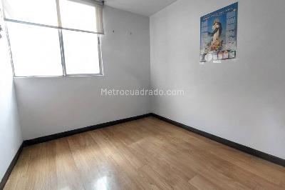 Apartamento de 3 alcobas en venta en La Felicidad, Bogotá, 87 m² · foto 8 de 15