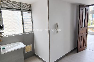 Apartamento de 3 alcobas en venta en Villa Alsacia, Bogotá, 74 m² · foto 5 de 18