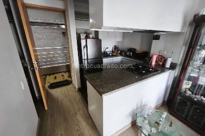 Apartamento de 2 alcobas en venta en Hayuelos, Bogotá, 54 m² · foto 2 de 12
