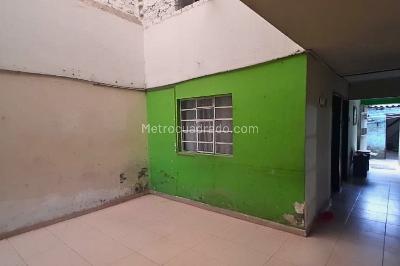 Casa de 5 alcobas en venta en Bosa Estacion, Bogotá, 290 m² · foto 2 de 14