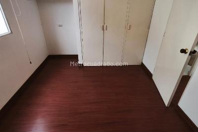 Casa de 5 alcobas en venta en Villa Alsacia, Bogotá, 186 m² · foto 12 de 19