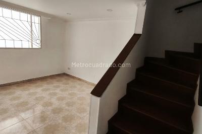 Casa de 5 alcobas en venta en Villa Alsacia, Bogotá, 186 m² · foto 3 de 19