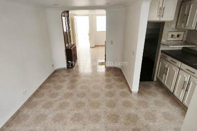Casa de 5 alcobas en venta en Villa Alsacia, Bogotá, 186 m² · foto 4 de 19