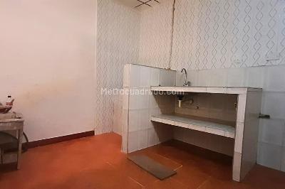 Casa de 5 alcobas en venta en San Carlos Kennedy, Bogotá, 290 m² · foto 5 de 12