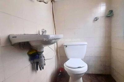 Casa de 5 alcobas en venta en Bellavista Engativa, Bogotá, 528 m² · foto 4 de 15