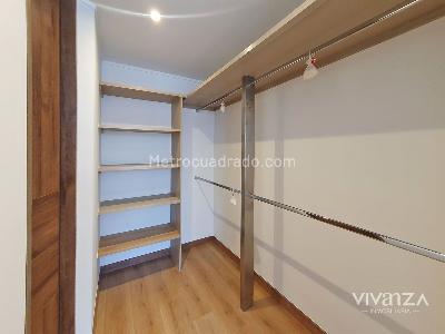Apartamento en venta en Santa Barbara, Bogotá · foto 11 de 13