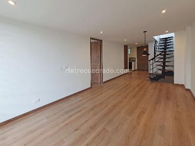 Apartamento en venta en Santa Barbara, Bogotá · foto 3 de 13