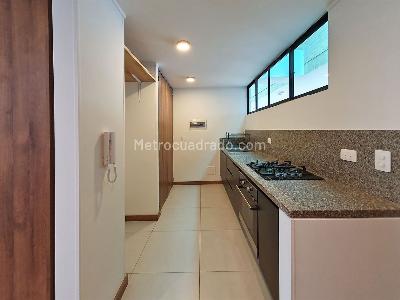 Apartamento en venta en Santa Barbara, Bogotá · foto 4 de 13