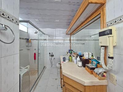 Apartamento en venta en Santa Barbara, Bogotá · foto 12 de 19