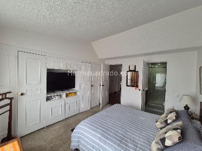 Casa de 5 alcobas en venta en Alhambra, Bogotá, 280 m² · foto 4 de 17
