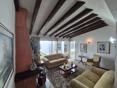 Casa de 5 alcobas en venta en Alhambra, Bogotá, 280 m² · foto 10 de 17
