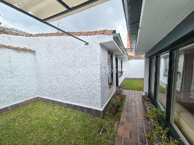 Casa de 5 alcobas en venta en Alhambra, Bogotá, 280 m² · foto 13 de 17