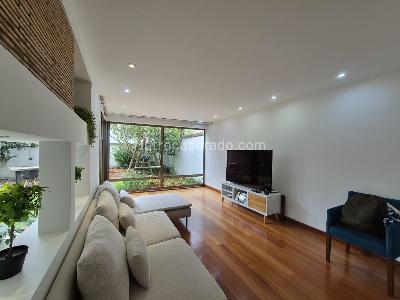 Casa de 4 alcobas en venta en Niza, Bogotá, 348 m² · foto 3 de 20