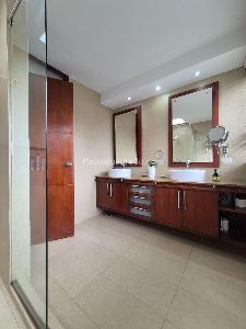 Casa de 4 alcobas en venta en Niza, Bogotá, 348 m² · foto 13 de 20