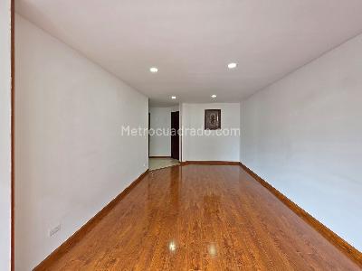 Apartamento de 2 alcobas en venta en Las Acasias Usaquen, Bogotá, 80 m² · foto 2 de 14