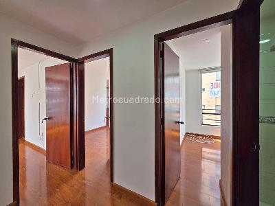 Apartamento de 2 alcobas en venta en Las Acasias Usaquen, Bogotá, 80 m² · foto 7 de 14