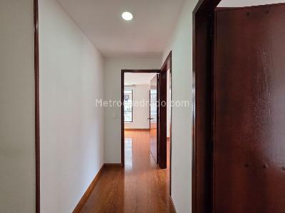Apartamento de 2 alcobas en venta en Las Acasias Usaquen, Bogotá, 80 m² · foto 8 de 14
