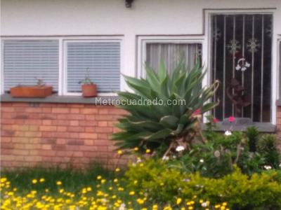 Casa de 3 alcobas en venta en Niza, Bogotá, 233 m² · foto 5 de 20