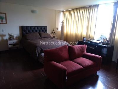 Casa de 3 alcobas en venta en Niza, Bogotá, 233 m² · foto 8 de 20