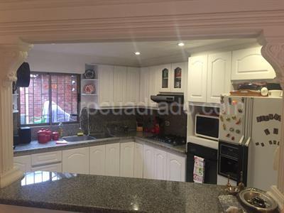 Casa de 3 alcobas en venta en Canodromo, Bogotá, 190 m² · foto 3 de 11