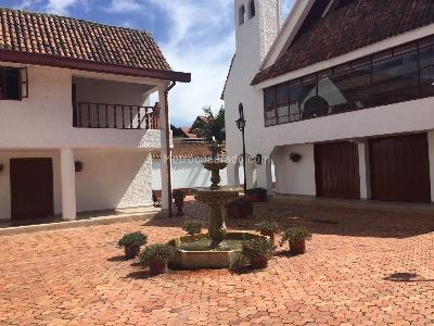 Casa de 4 alcobas en venta en San Jose De Bavaria, Bogotá, 350 m² · foto 15 de 15