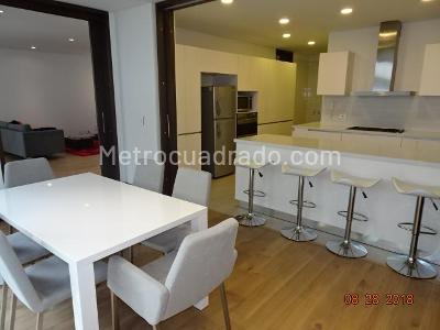 Apartamento de 3 alcobas en venta en Los Rosales, Bogotá, 188 m² · foto 8 de 15