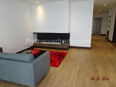 Apartamento de 3 alcobas en venta en Los Rosales, Bogotá, 188 m² · foto 9 de 15