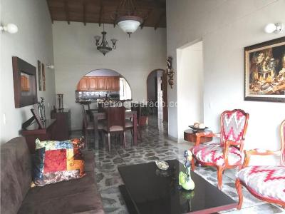 Apartamento de 4 alcobas en venta en Laureles, Medellín, 230 m² · foto 5 de 20