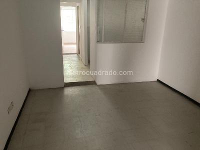 Casa de 5 alcobas en venta en Granada Norte, Bogotá, 232 m² · foto 11 de 18