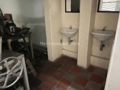 Casa de 5 alcobas en venta en Granada Norte, Bogotá, 232 m² · foto 18 de 18