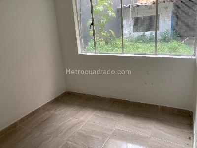 Casa de 5 alcobas en venta en Granada Norte, Bogotá, 232 m² · foto 4 de 18