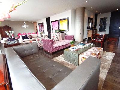 Apartamento de 3 alcobas en venta en Rosales Bella Vista, Bogotá, 275 m² · foto 2 de 20