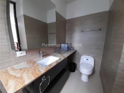 Apartamento de 2 alcobas en arriendo en El Virrey, Bogotá, 80 m² · foto 10 de 15