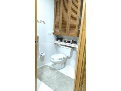 Apartamento de 4 alcobas en venta en Chico Parque De La 93, Bogotá, 207 m² · foto 13 de 20